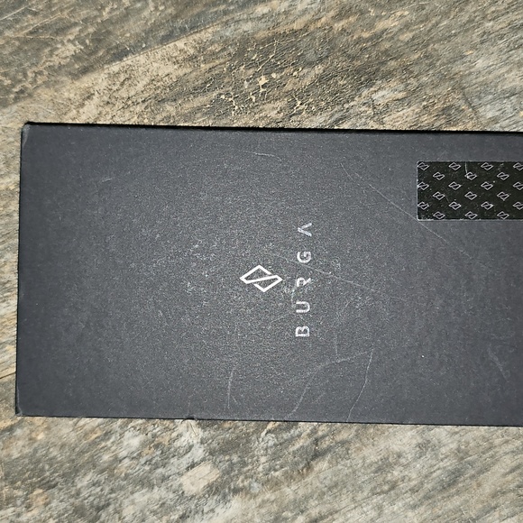 Burga Case Almond Latte iPhone 14 Pro - Picture 2 of 10